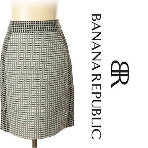 Banana Republic Black/White Woven Pencil Skirt- Sz. 0
